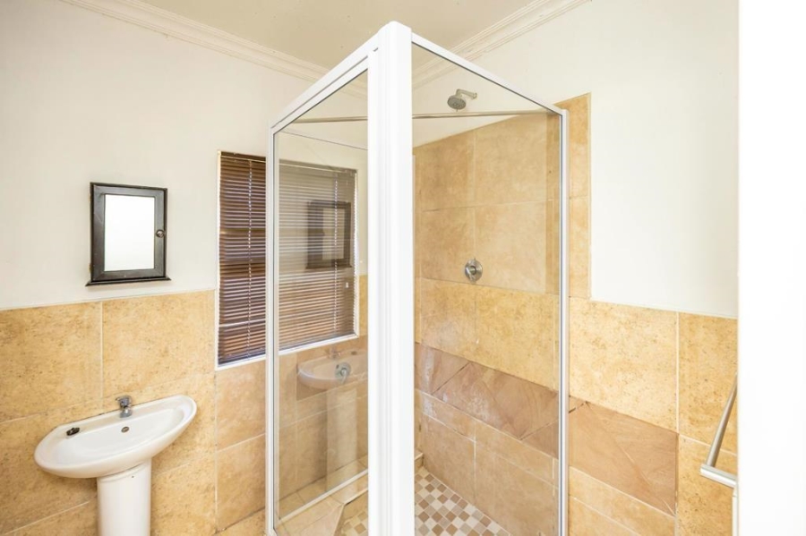 2 Bedroom Property for Sale in Beacon Bay Eastern Cape